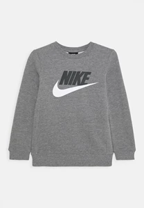 Nike D Club Crew